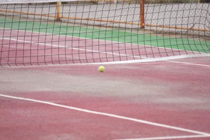 Construction d'un terrain de tennis à Nice