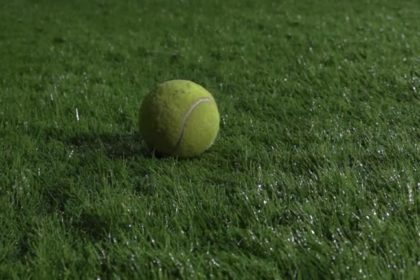 Construction d'un court de tennis en gazon synthétique à Cannes