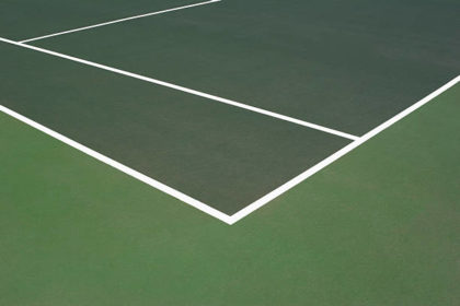 Construction d'un court de tennis en béton poreux à Cannes