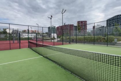 Construction d'un court de tennis en gazon synthétique à Cannes