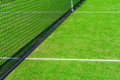 Construction d'un court de tennis en gazon synthétique à Cannes