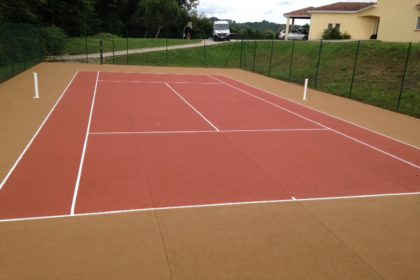 Construction d'un terrain de tennis en béton poreux à Nice
