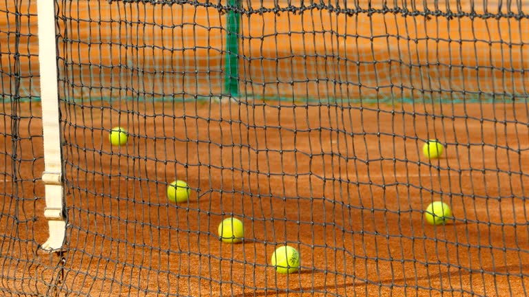 Construction d'un terrain de tennis à Toulon