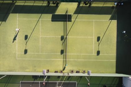 Construction d'un court de tennis en gazon synthétique à Antibes