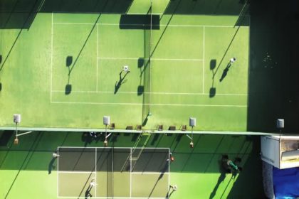 Construction d'un court de tennis en gazon synthétique à Antibes