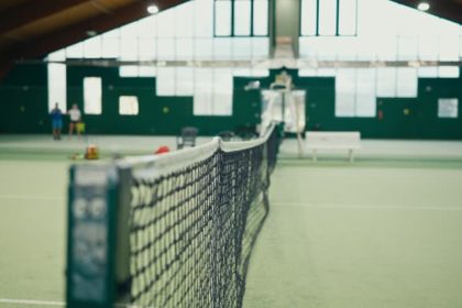 Construction d'un court de tennis en gazon synthétique à Antibes