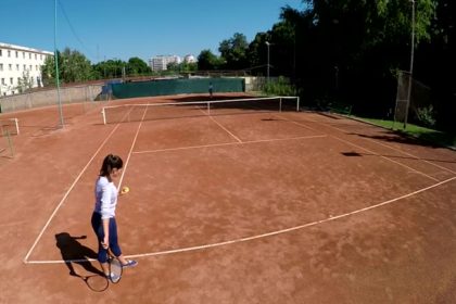 Construction d'un terrain de tennis à Toulon