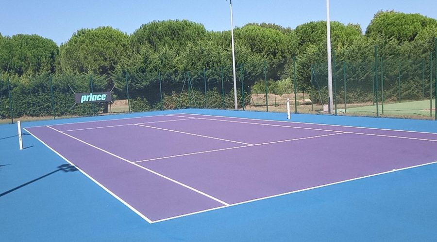Construction d'un court de tennis à Cannes