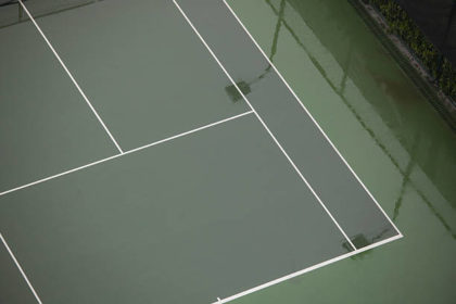 Construction d'un court de tennis en béton poreux à Cannes