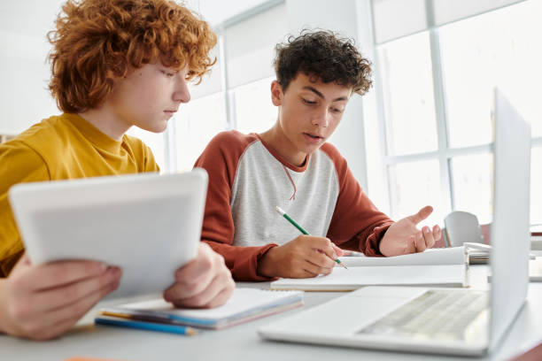 préparer un examen sans stress est un défi qui peut être relevé grâce à une méthode structurée et une gestion