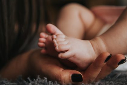 découvrez notre large gamme de produits de baby care essentiels pour le bien-être et le confort de votre bébé. des soins doux et naturels pour une peau délicate, ainsi que des conseils pratiques pour les jeunes parents.
