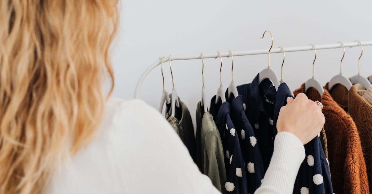 découvrez notre collection de porte-manteaux élégants et pratiques, idéaux pour organiser vos vêtements et accessoires avec style. parfaits pour toutes les pièces de la maison, nos porte-manteaux allient design moderne et fonctionnalité.