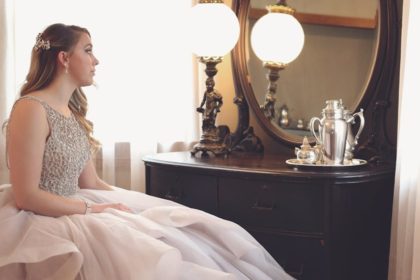 découvrez notre collection de robes élégantes et modernes, parfaites pour toutes les occasions. trouvez le style qui vous mettra en valeur et faites sensation lors de vos événements!