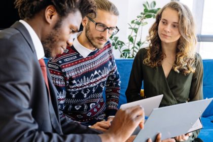 découvrez des services juridiques innovants, adaptés à vos besoins, alliant expertise, technologie et solutions sur mesure pour accompagner efficacement votre entreprise ou vos projets.
