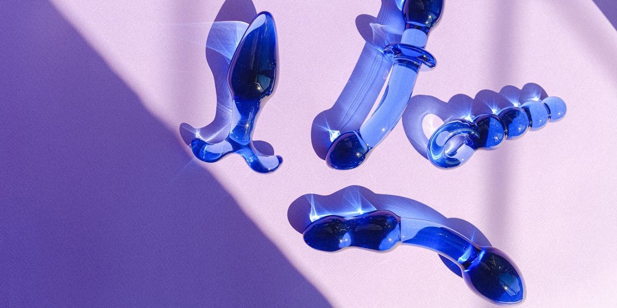 découvrez notre sélection de sex toys pour explorer vos envies en toute discrétion. jouets intimes innovants pour le plaisir en solo ou en couple. livraison rapide et emballage discret.