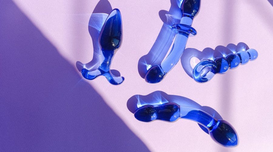 découvrez notre sélection de sex toys pour explorer vos envies en toute discrétion. jouets intimes innovants pour le plaisir en solo ou en couple. livraison rapide et emballage discret.