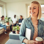 À Paris, la Création Charte Graphique Paris répond à ce besoin stratégique en offrant une identité visuelle sur