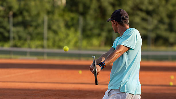 construction court de tennis terre battue dans Le Mans